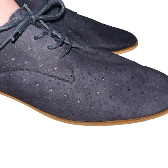 Zara Basic Women's Size 41 / US 10.5 Lace up Suede Loafers Lasercut Perforated - Picture 2 of 8